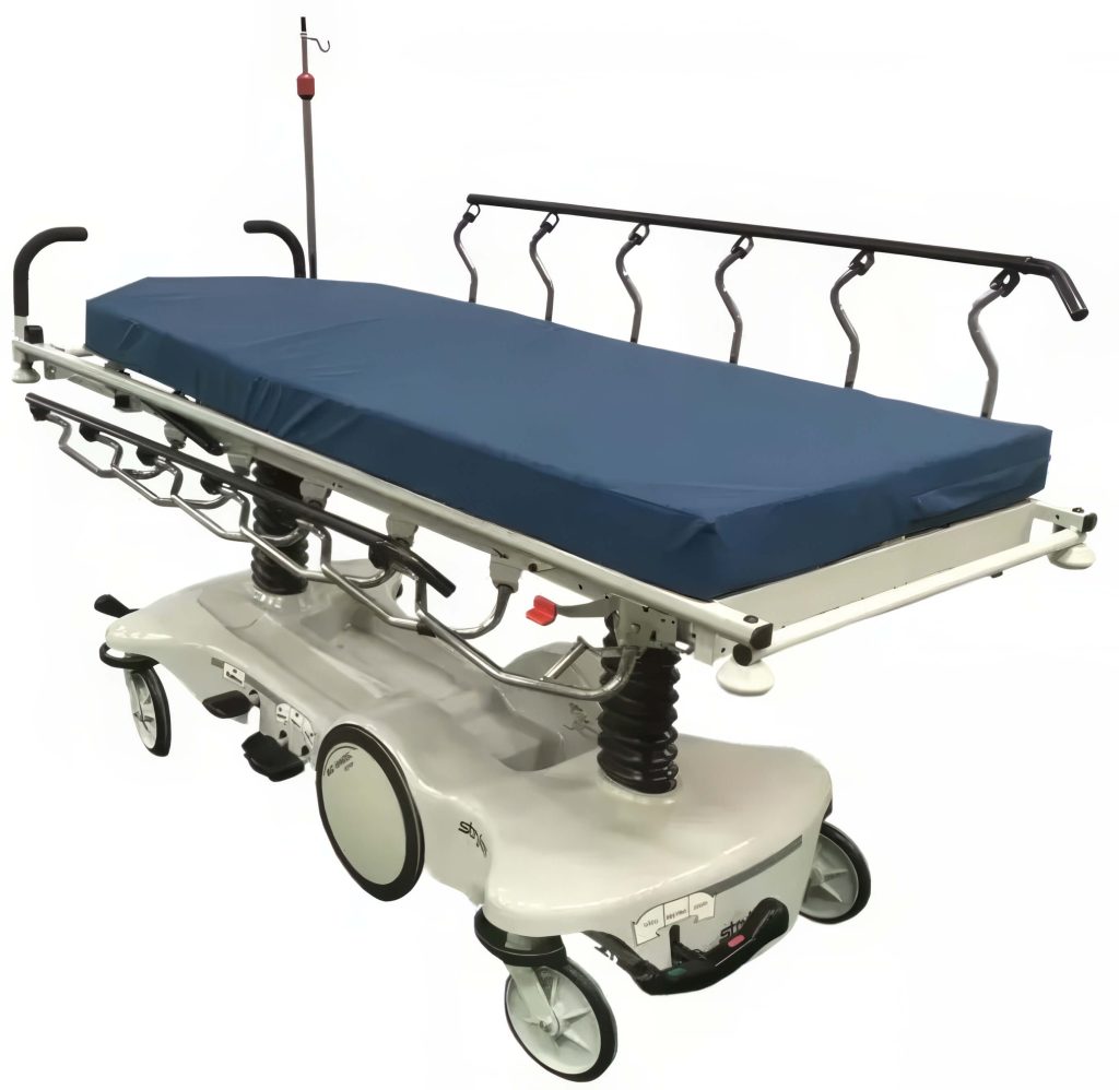 Stryker 1501 Renaissance Series stretcher with IV pole | Auxo Medical